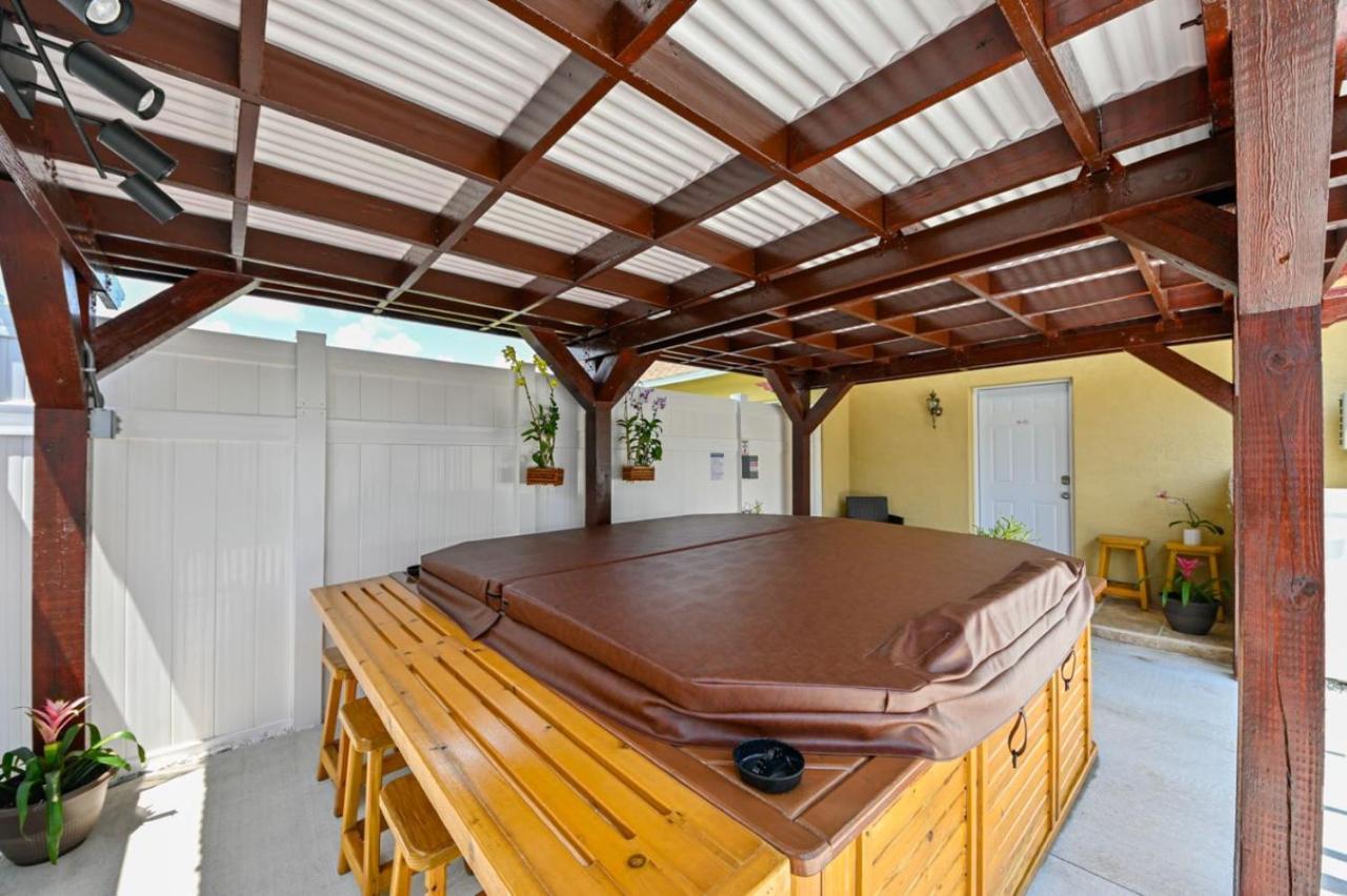 Paradise In Brandon With Luxurious 6 Person Spa Eksteriør billede